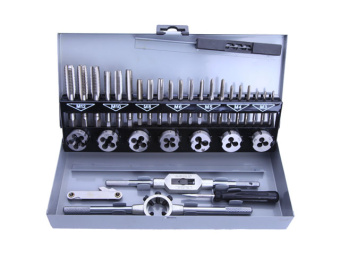 Набор метчиков и плашек 32 предмета STARTUL MASTER ST9302